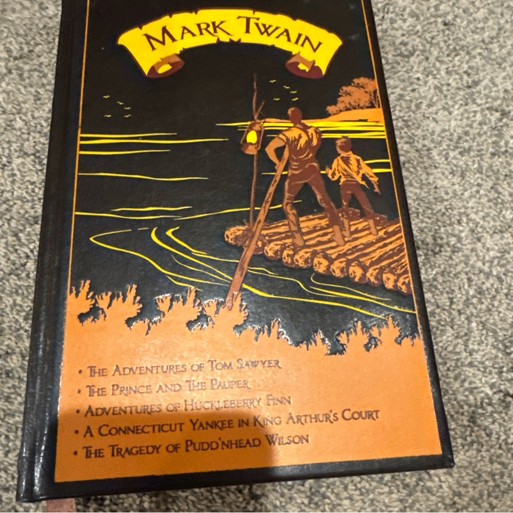 Mark Twain Book Collection with Illustrated Leather Cover